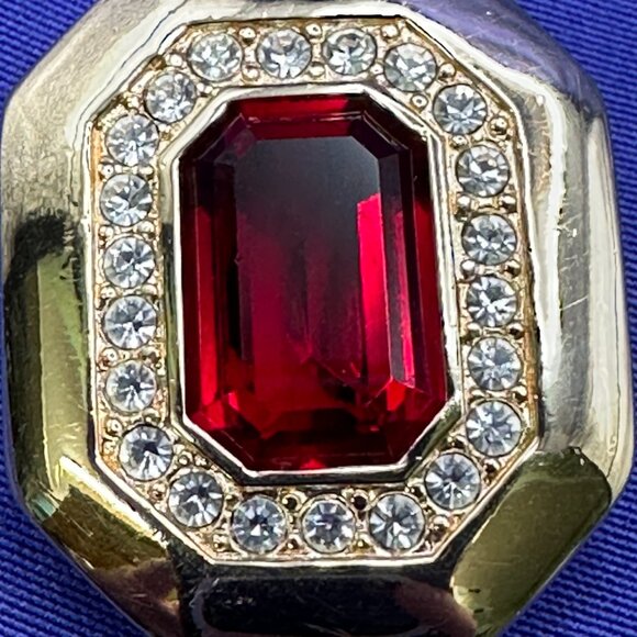 VTG Large SwarovskI S.A.L. Red & Clear Crystal Clip Earrings - Picture 9 of 15